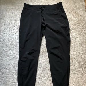 Athleta Jogger style drawstring black pants